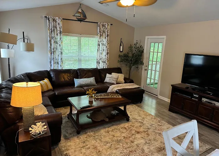A Spacious 3-Bedroom, 2-Bath Condo Perfect For A Wonderful Family Vacation