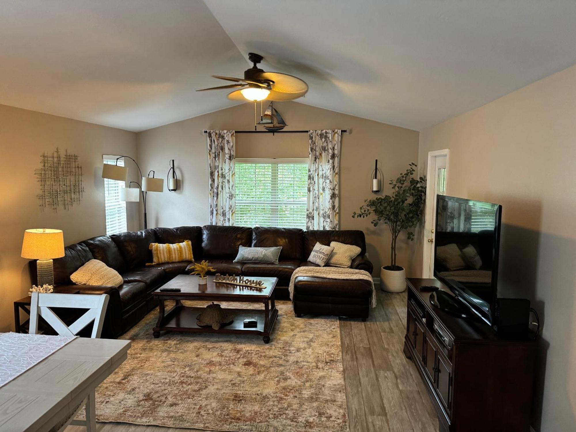 A Spacious 3-bedroom, 2-bath Perfect For A Wonderful Family Vacation Apartamento *
